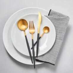 Besteck-Set 16-tlg. Matt STILETTO In Gold-Schwarz -Angebote Butlers Store butlers besteck set 16 tlg matt stiletto in gold schwarz 2