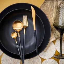 Besteck-Set 16-tlg. Matt STILETTO In Gold-Schwarz -Angebote Butlers Store butlers besteck set 16 tlg matt stiletto in gold schwarz 5