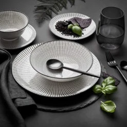 Schale Eckig 50ml DIM SUM In Schwarz-Weiß -Angebote Butlers Store butlers schale eckig 50ml dim sum in schwarz weiss 6